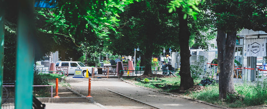 location cover img