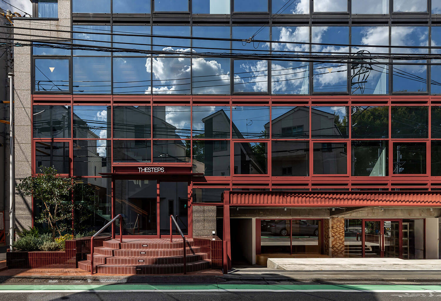 THESTEPS 外観